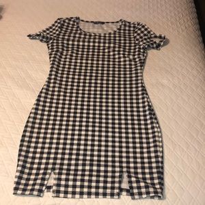 Black and white checkered dress 🤍🖤